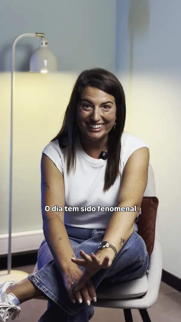 Uma participante do IQV a contar o que levou da formação.